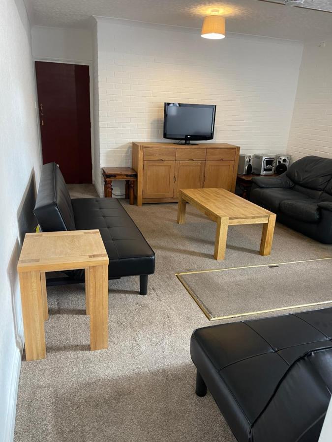 Spacious, Sleeps 17, 3 Bathrooms, Parking, Mansfield Exteriör bild