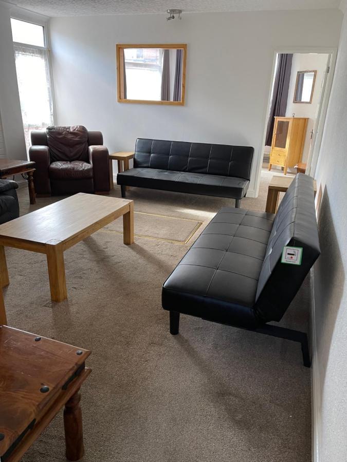 Spacious, Sleeps 17, 3 Bathrooms, Parking, Mansfield Exteriör bild